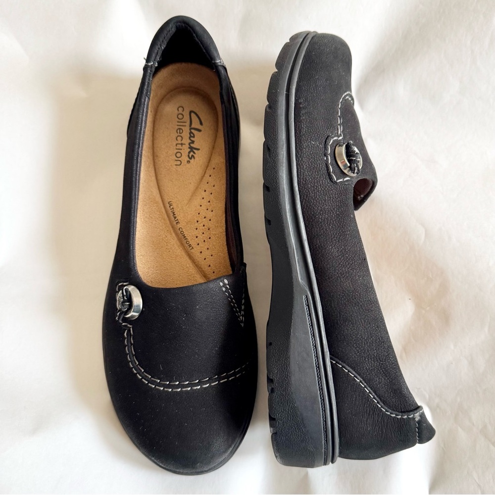 CLARKS Women's Roseville Sky Slip-On Loafer Ultimate Comfort Casual Black Size 8